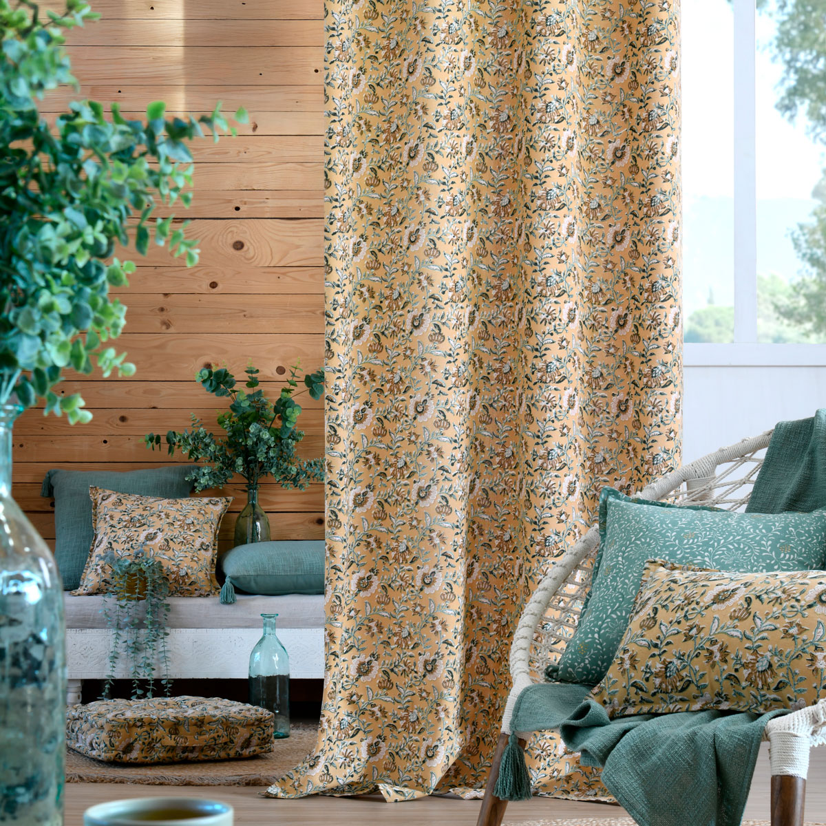 Coxim de ch&atilde;o SHANA amarelo 40x40cm