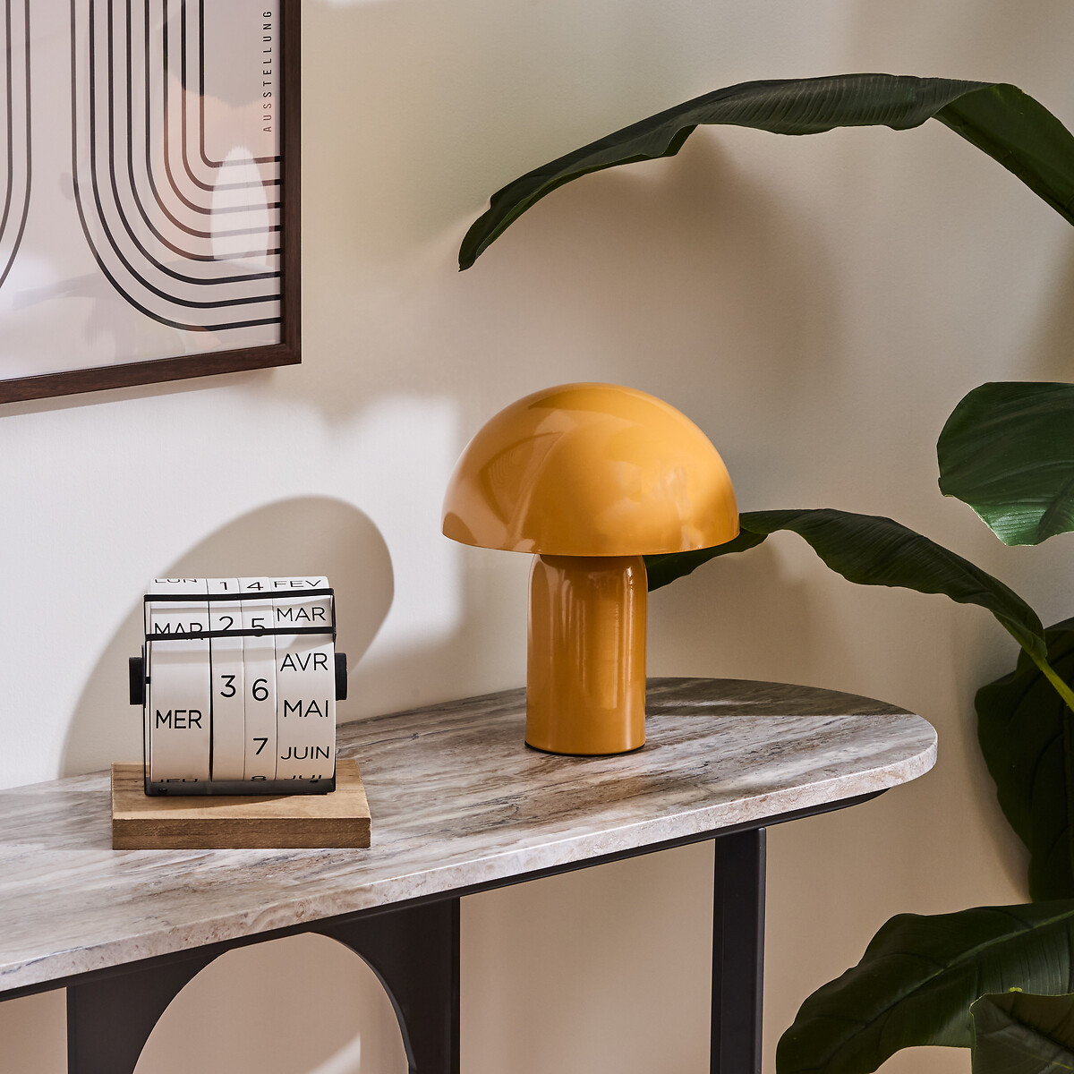 Candeeiro de mesa LITO ocre em metal