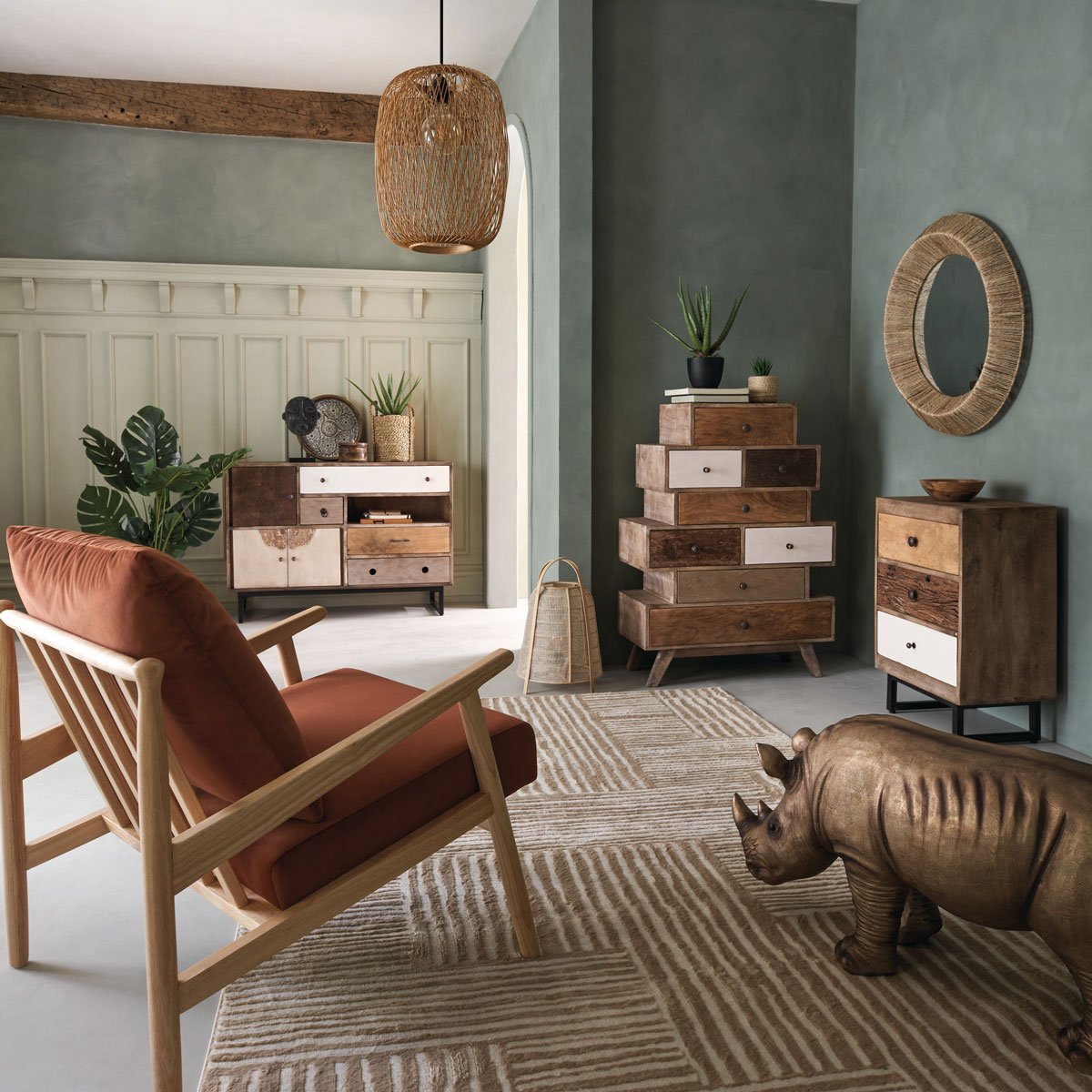 Aparador KOVAL em madeira mango com 8 gavetas