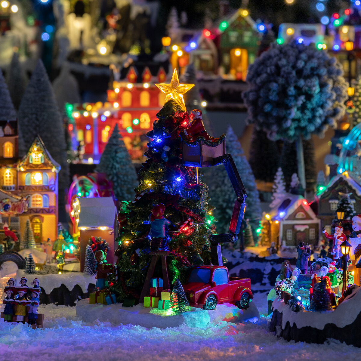 Aldeia &aacute;rvore de natal com pai natal com luz-m&uacute;sica-movimento 27cm