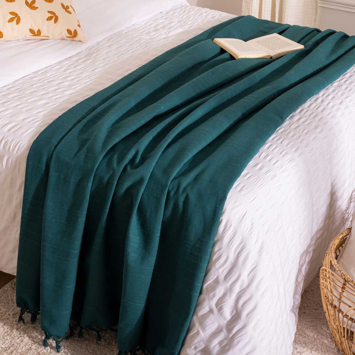 Manta com franjas azul petróleo 160x220cm