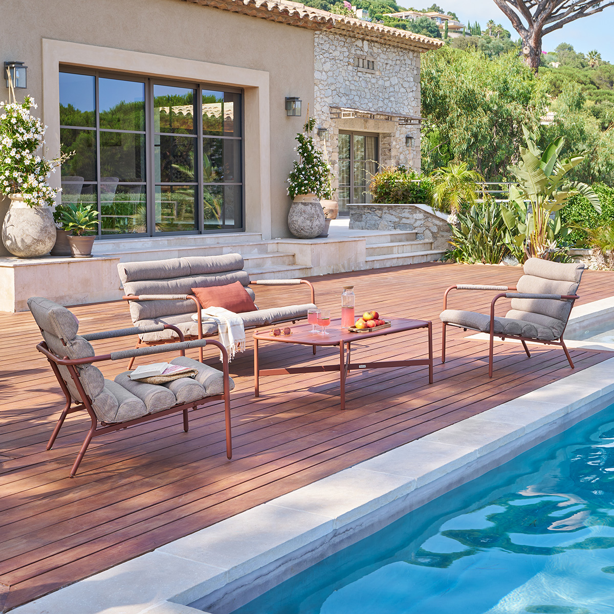 Conjunto de jardim SOLANI acajou para 4 pessoas