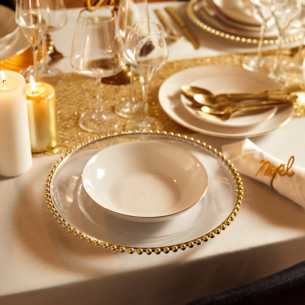 Prato marcador com beira de bolas douradas 32cm