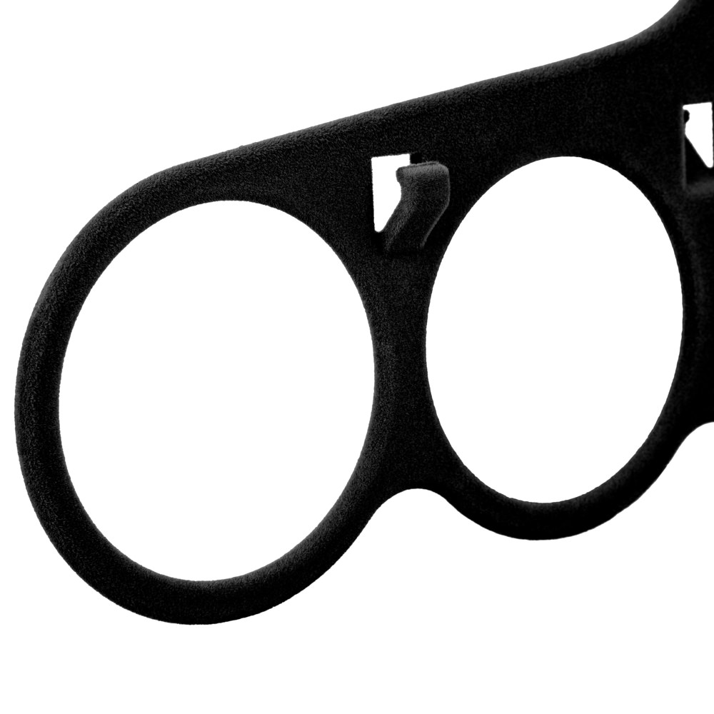 Cabide preto para 5 &eacute;charpes com antiderrapante