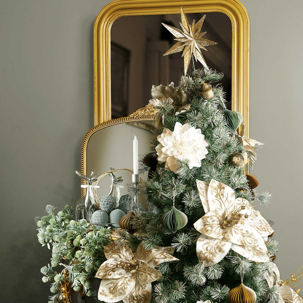 Flor d&aacute;lia branca com mola 20x10cm