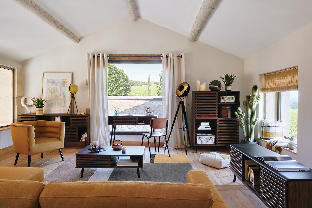 Candeeiro De Ch&atilde;o Preto E Dourado Com Trip&eacute; Lahti