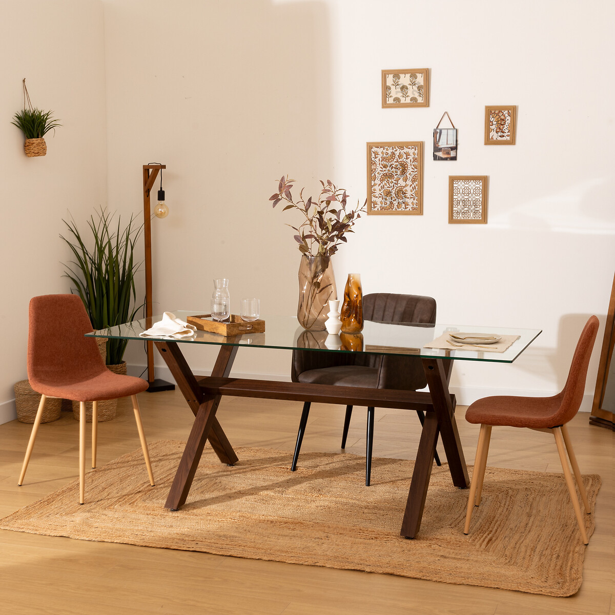 Mesa de jantar JOREL castanha com vidro temperado 180cm