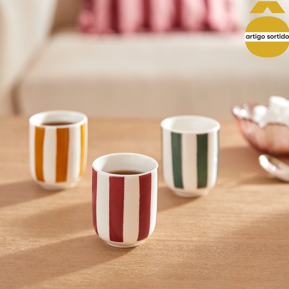 Ch&aacute;vena de caf&eacute; CHERI em porcelana 10cl