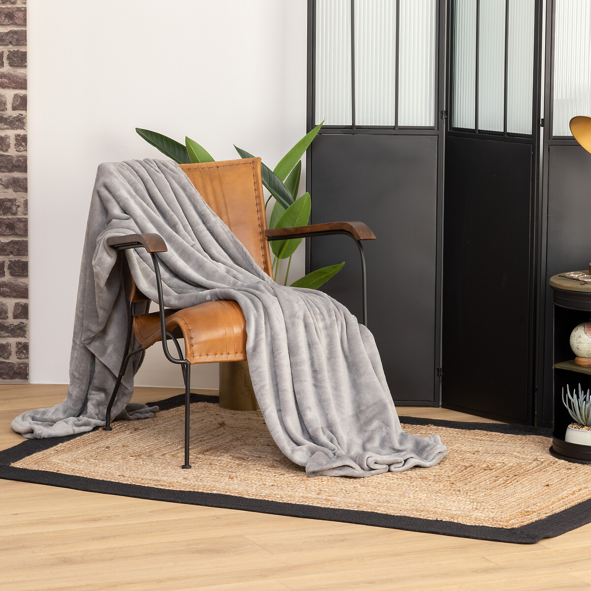 Manta CORALINA  cinza escuro 180x230cm