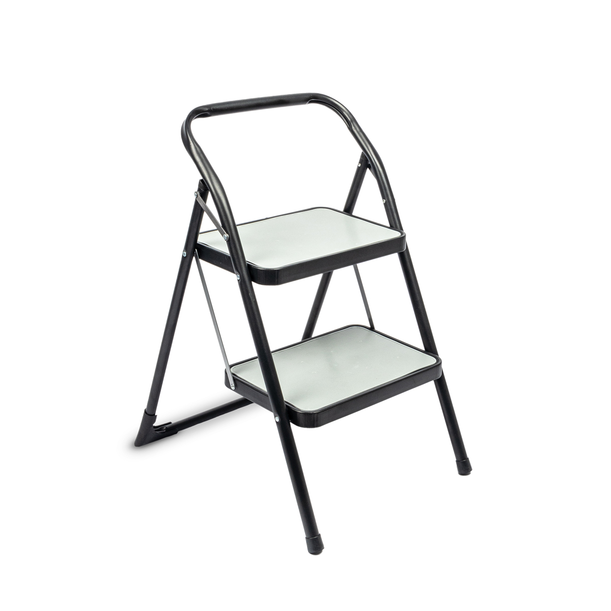 Escadote preto em metal com 2 degraus