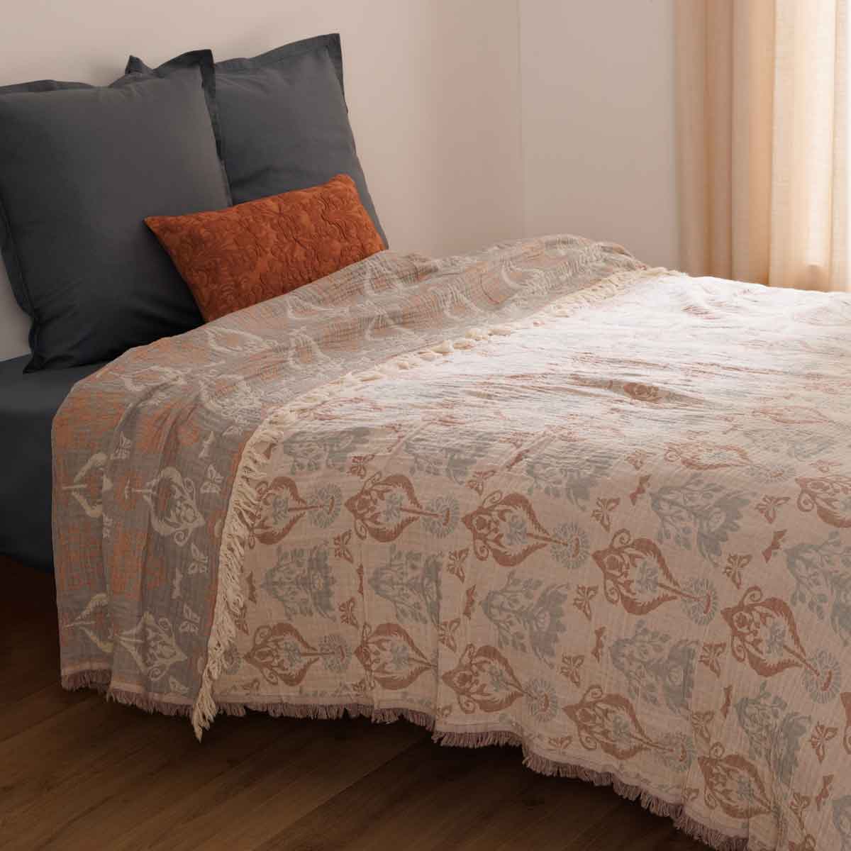 Colcha LITTLE COTTAGE pastel com franjas 240x260cm