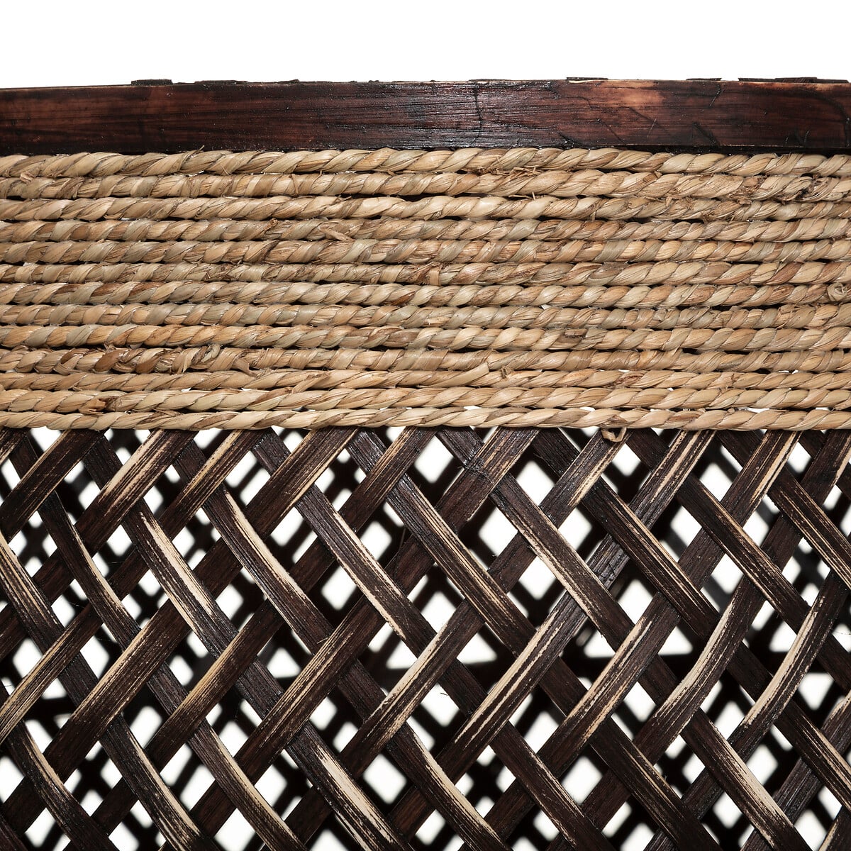Cesto castanho de corda 34x37cm