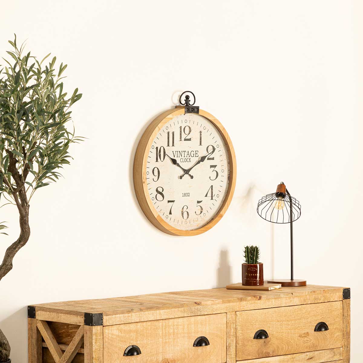 Rel&oacute;gio de parede YAGO  bege em mdf 57cm