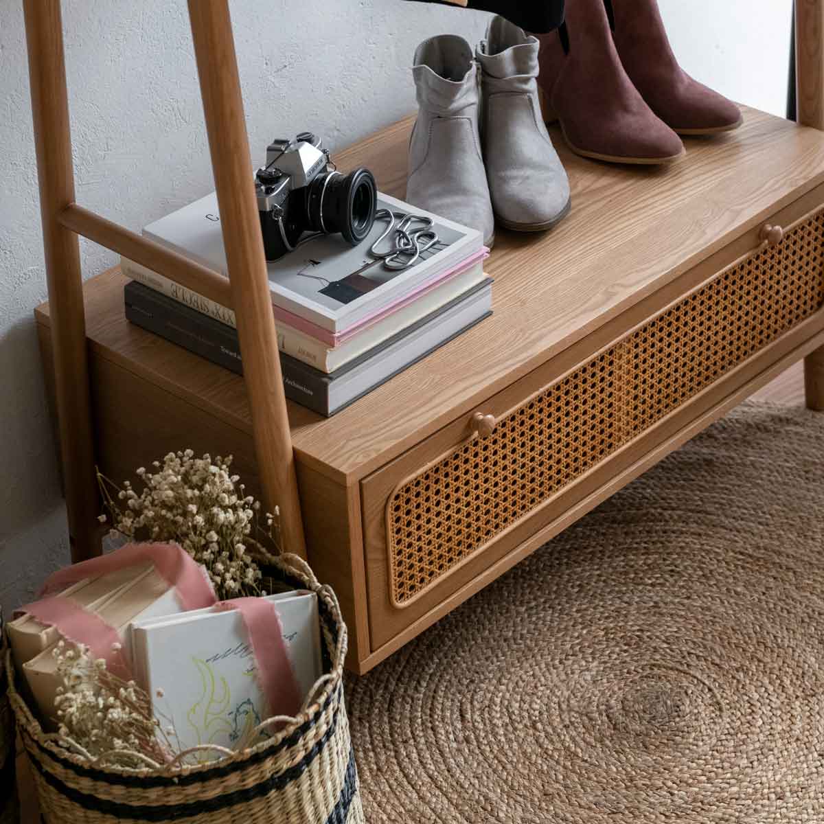 Arm&aacute;rio TIRIA com 1 gaveta