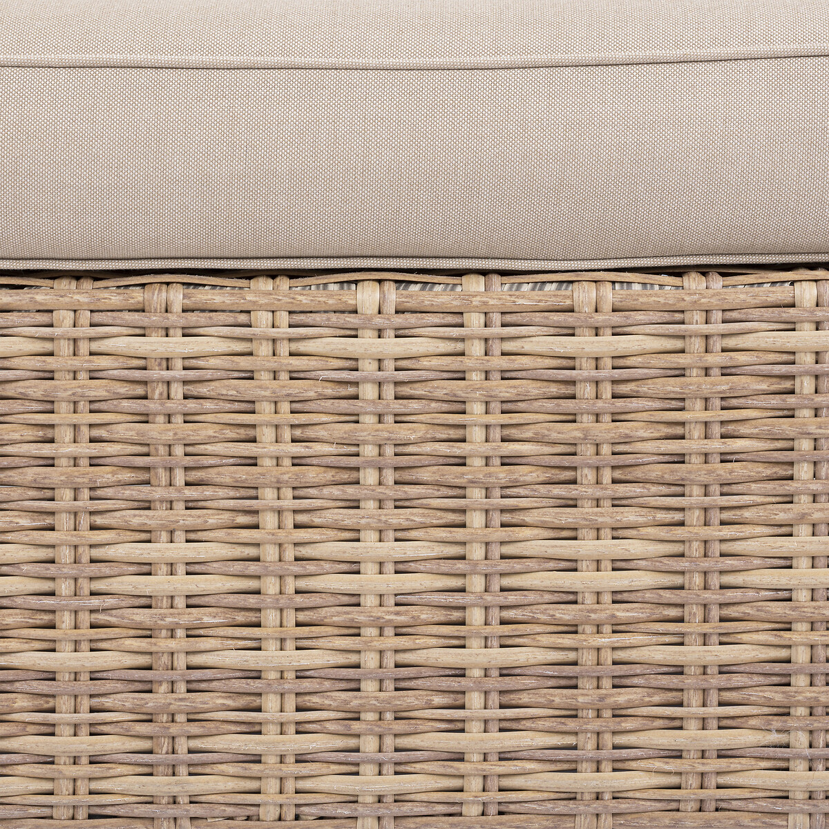 Cadeirão MOORÉA savana em rattan sintético