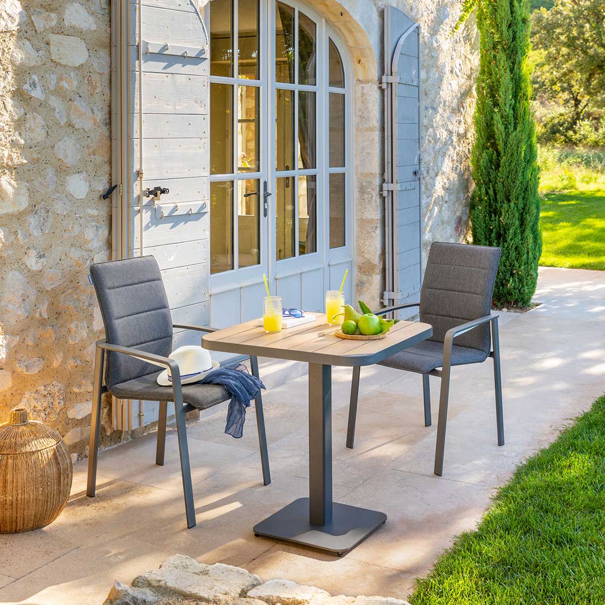 Cadeira com bra&ccedil;os DIESE cinza antracite e graphite