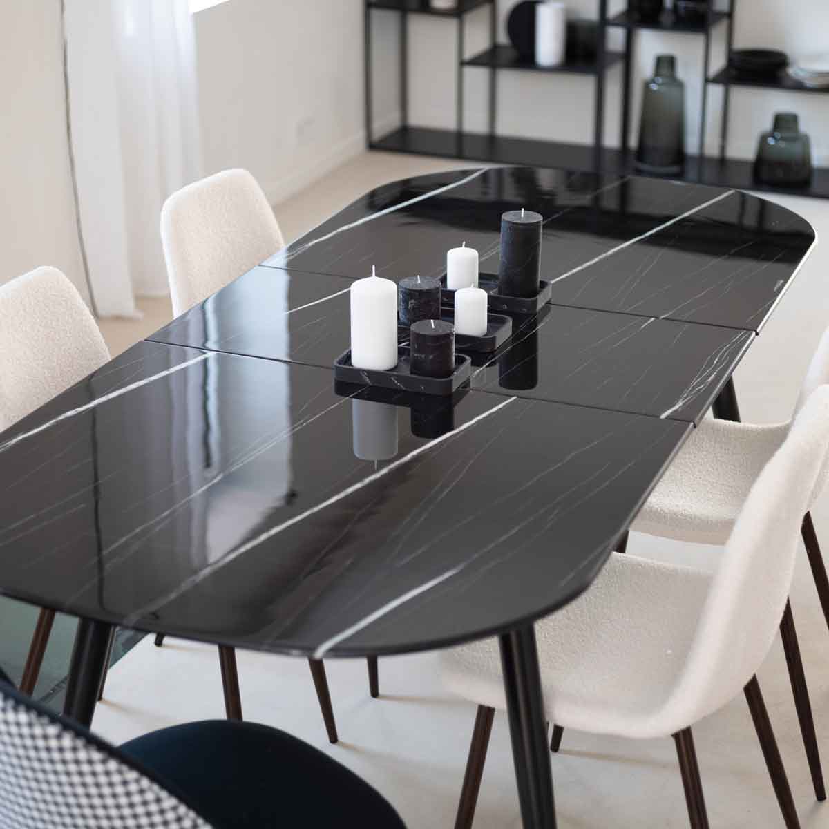 Mesa de jantar extens&iacute;vel  MAPU preta de vidro