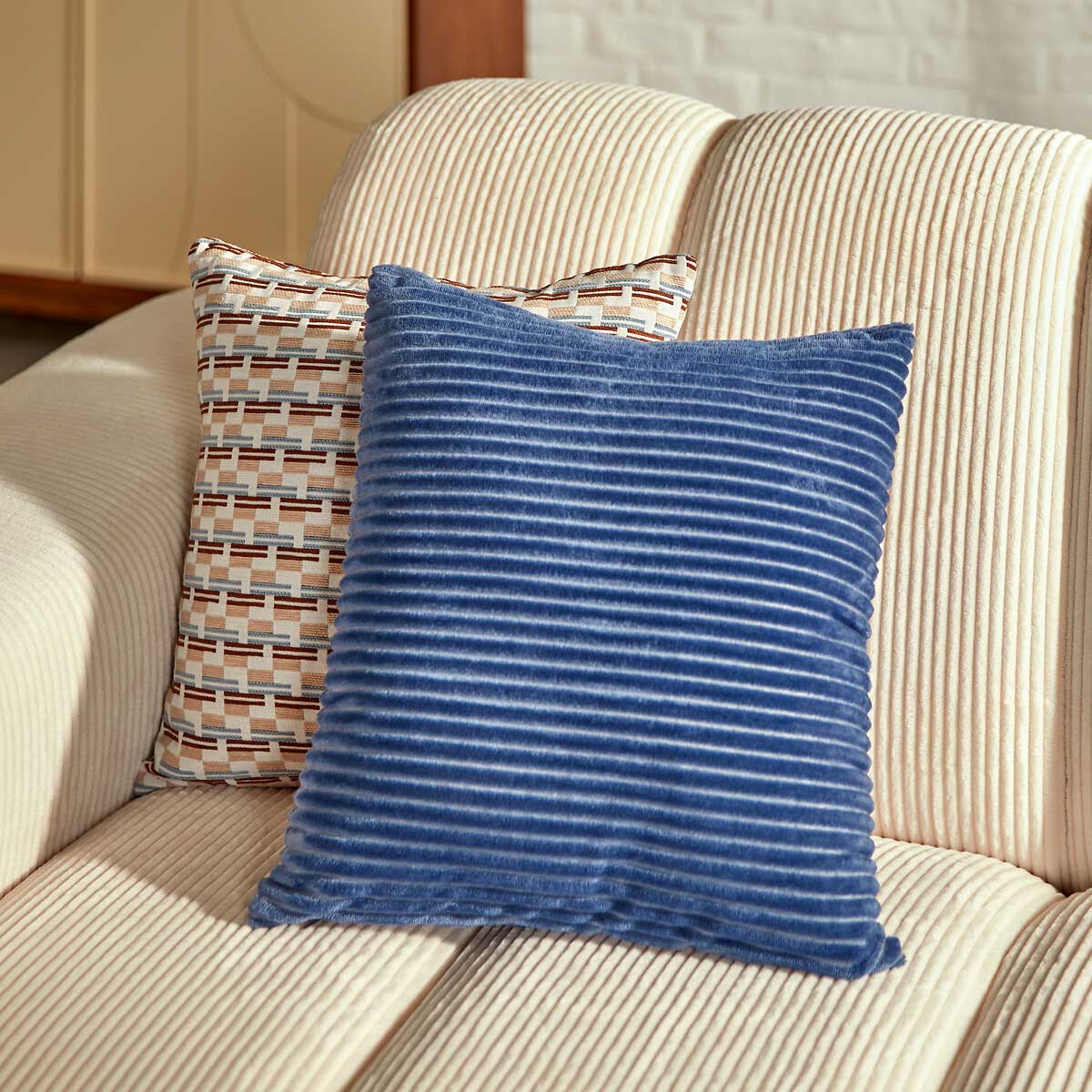 Almofada ARUM riscas azul 38x38cm