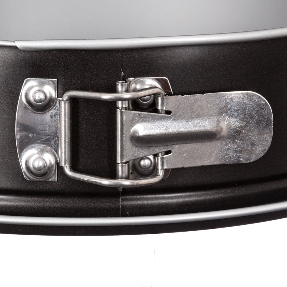 Forma redonda desmont&aacute;vel 28cm preta