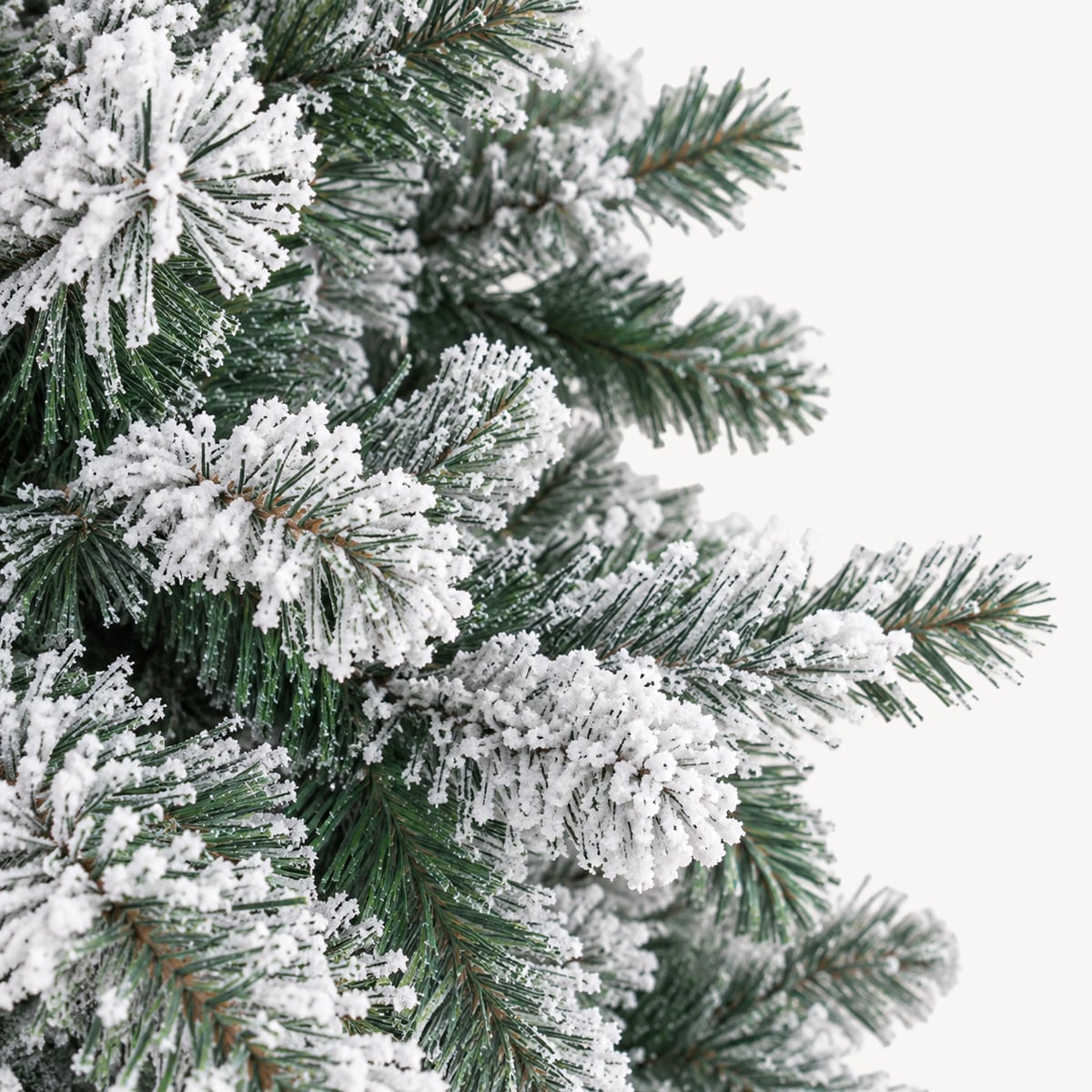 &Aacute;rvore de natal FLOQUE verde com efeito neve 210cm