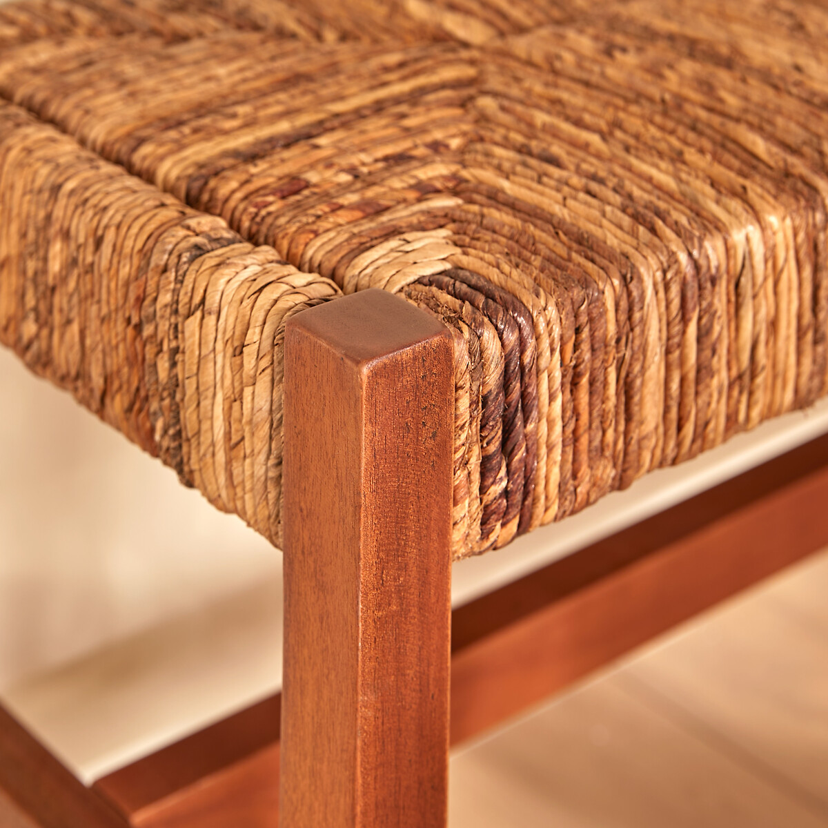 Banqueta SIDOAN castanha em madeira 102x38x46cm