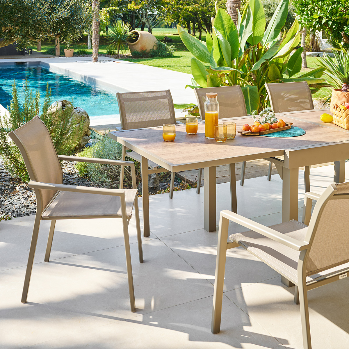 Mesa extens&iacute;vel PIAZZA truffe/caf&eacute;