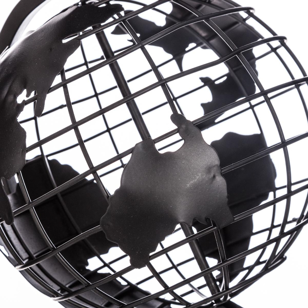 Globo decorativo preto em metal chic
