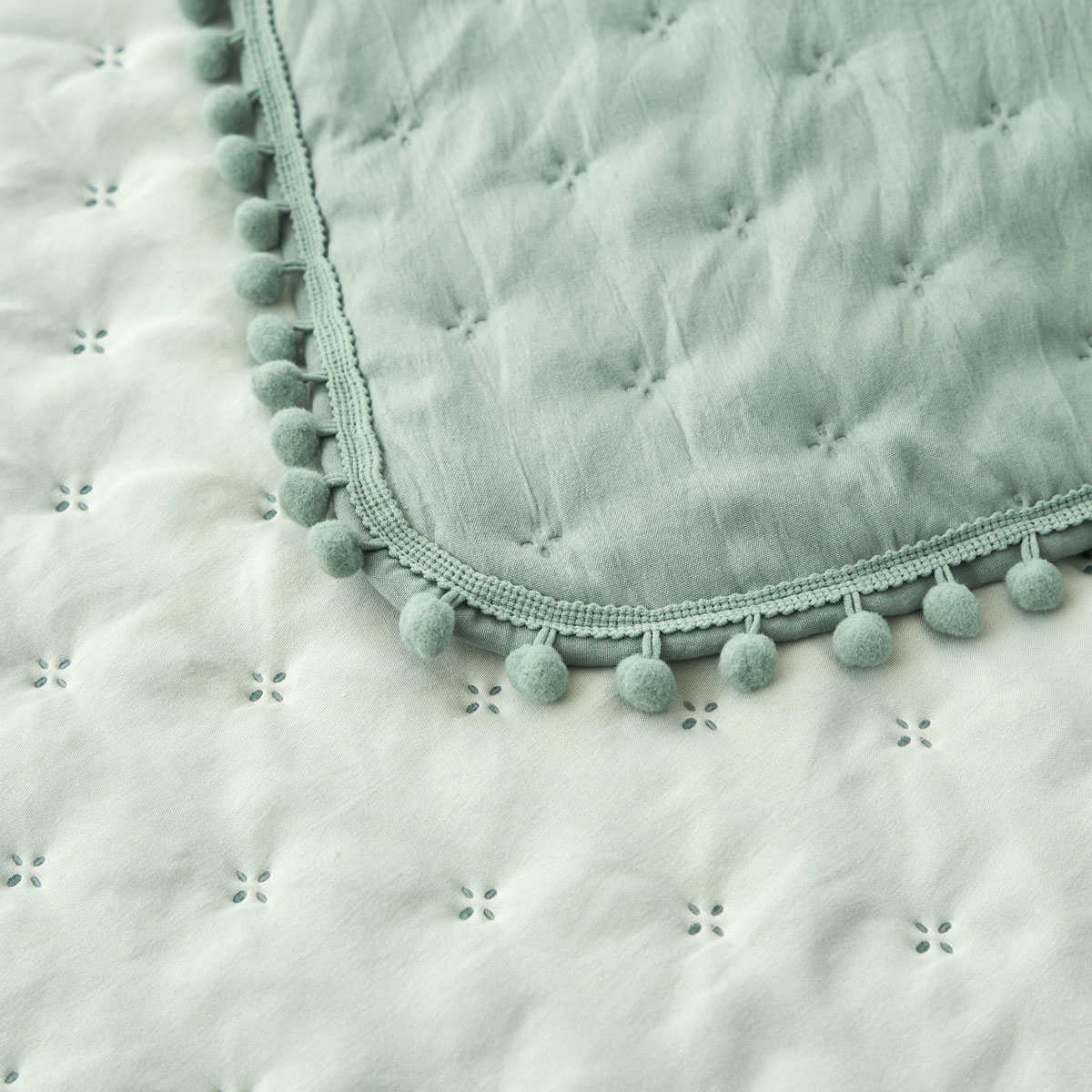 Edred&atilde;o BEAR verde 140x220cm