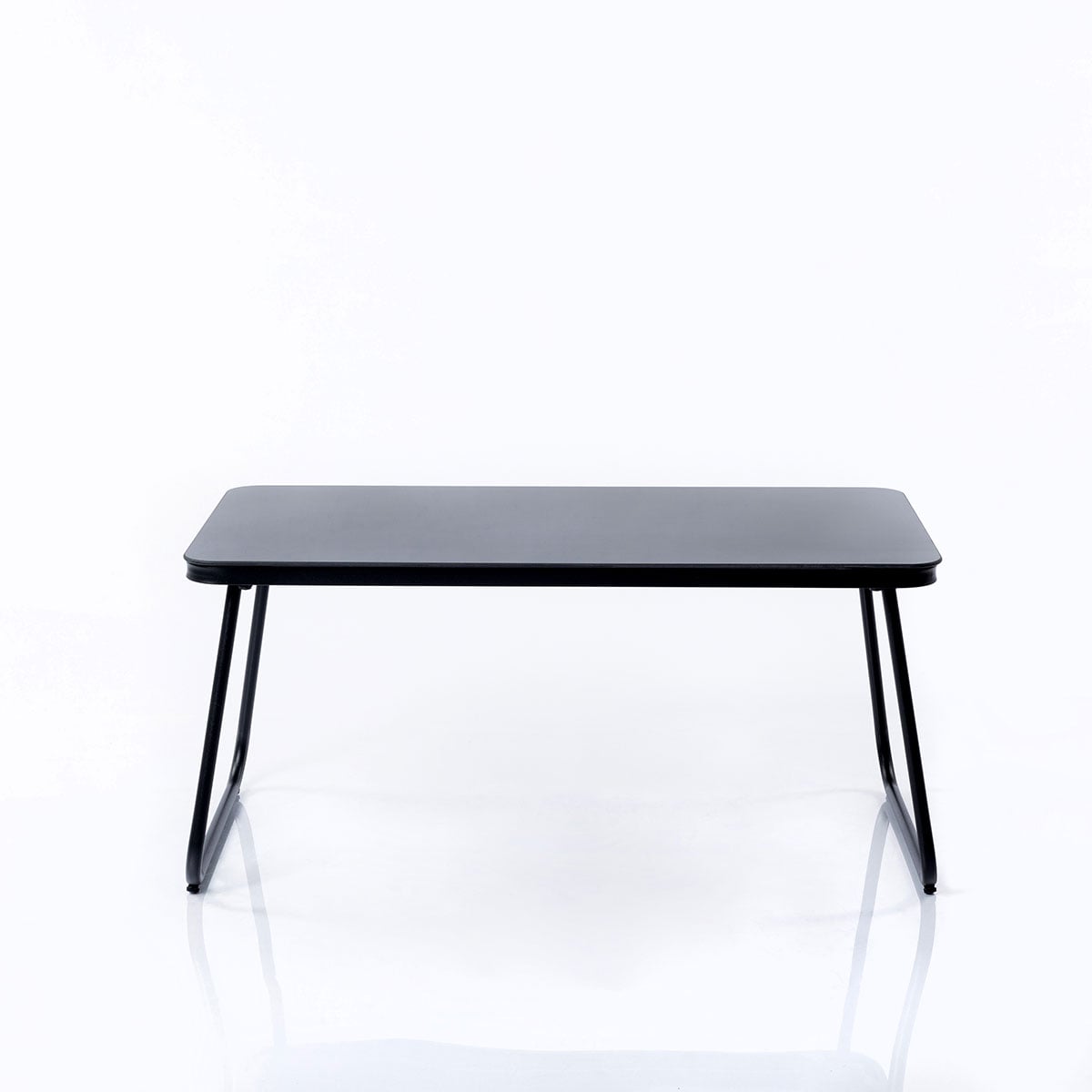 Conjunto de jardim preto para 4 pessoas