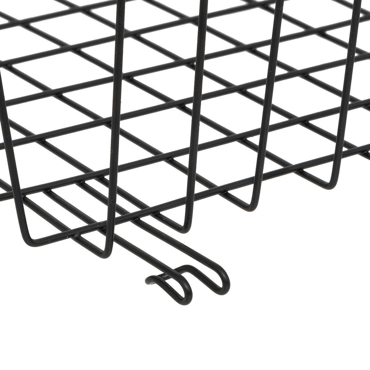 Prateleira preta met&aacute;lica suspensa para arruma&ccedil;&atilde;o