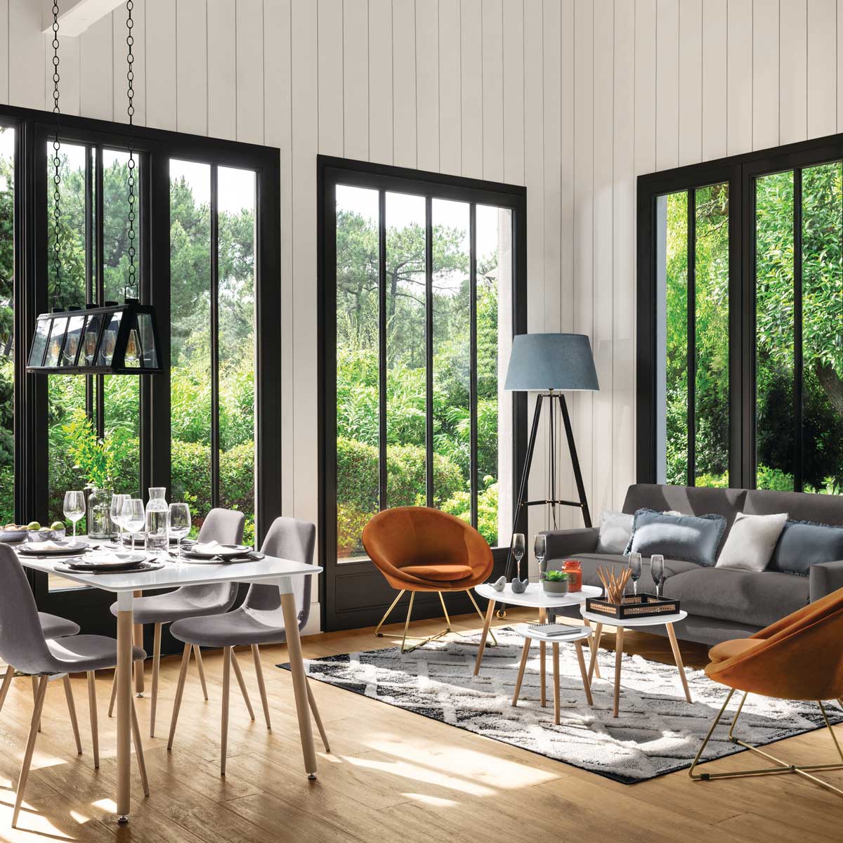 Mesa de cozinha ROKA com p&eacute;s em madeira