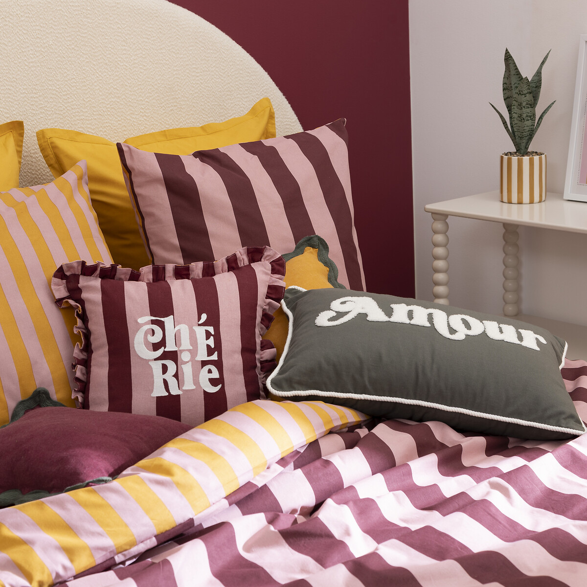 Almofada CHERRY vermelha e rosa