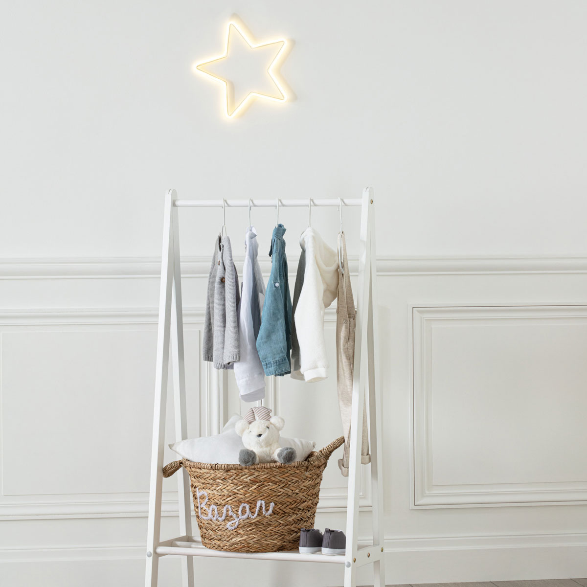 Cavalete simples branco em mdf