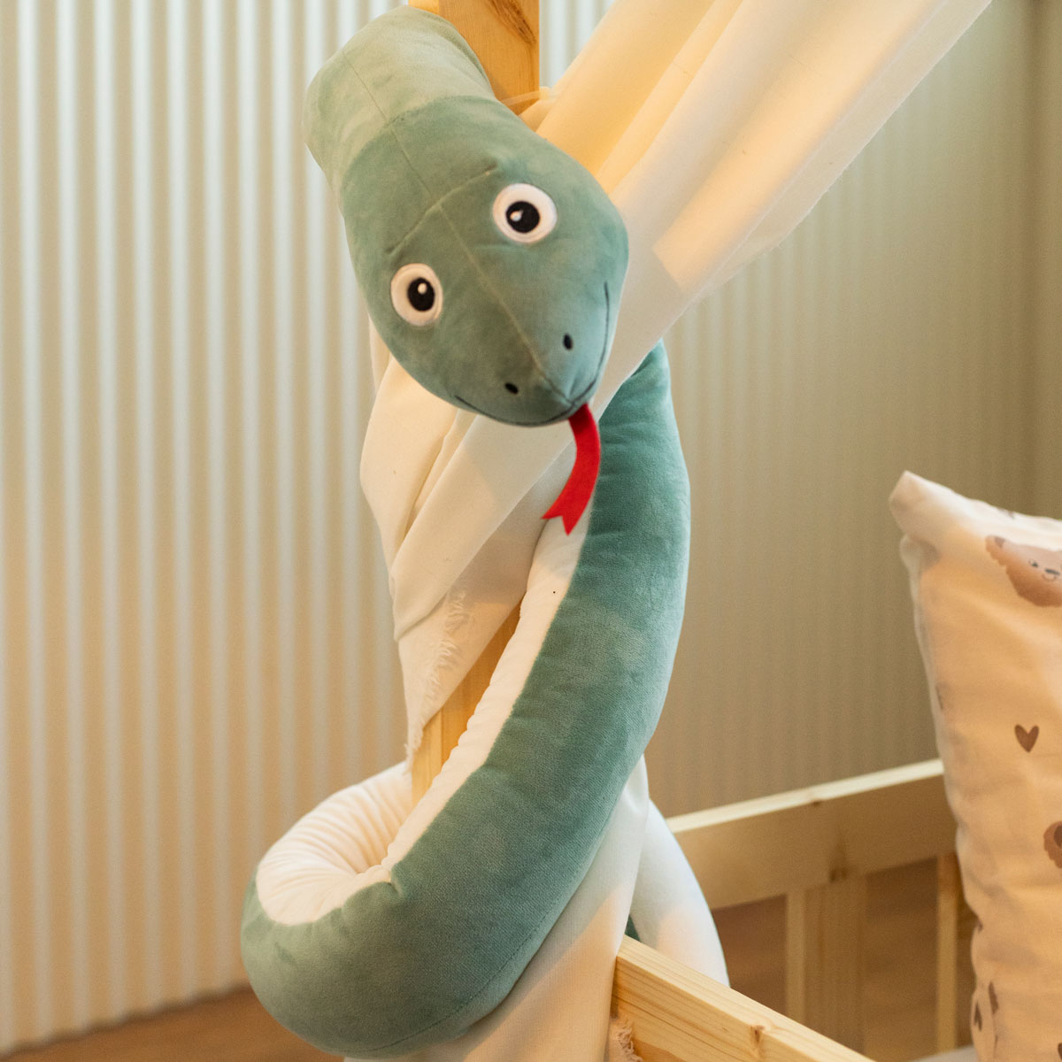 Peluche em forma de cobra acka EVASION MAROCAINE 150cm