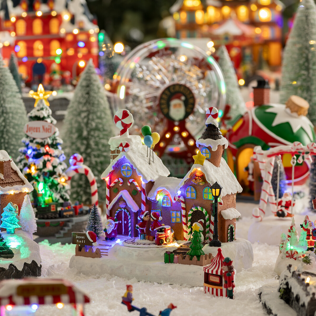 Aldeia casa com doces com luz - música - movimento 23,2x24,5cm,  Aldeia casa com doces com luz - música - movimento 23,2x24,5cm