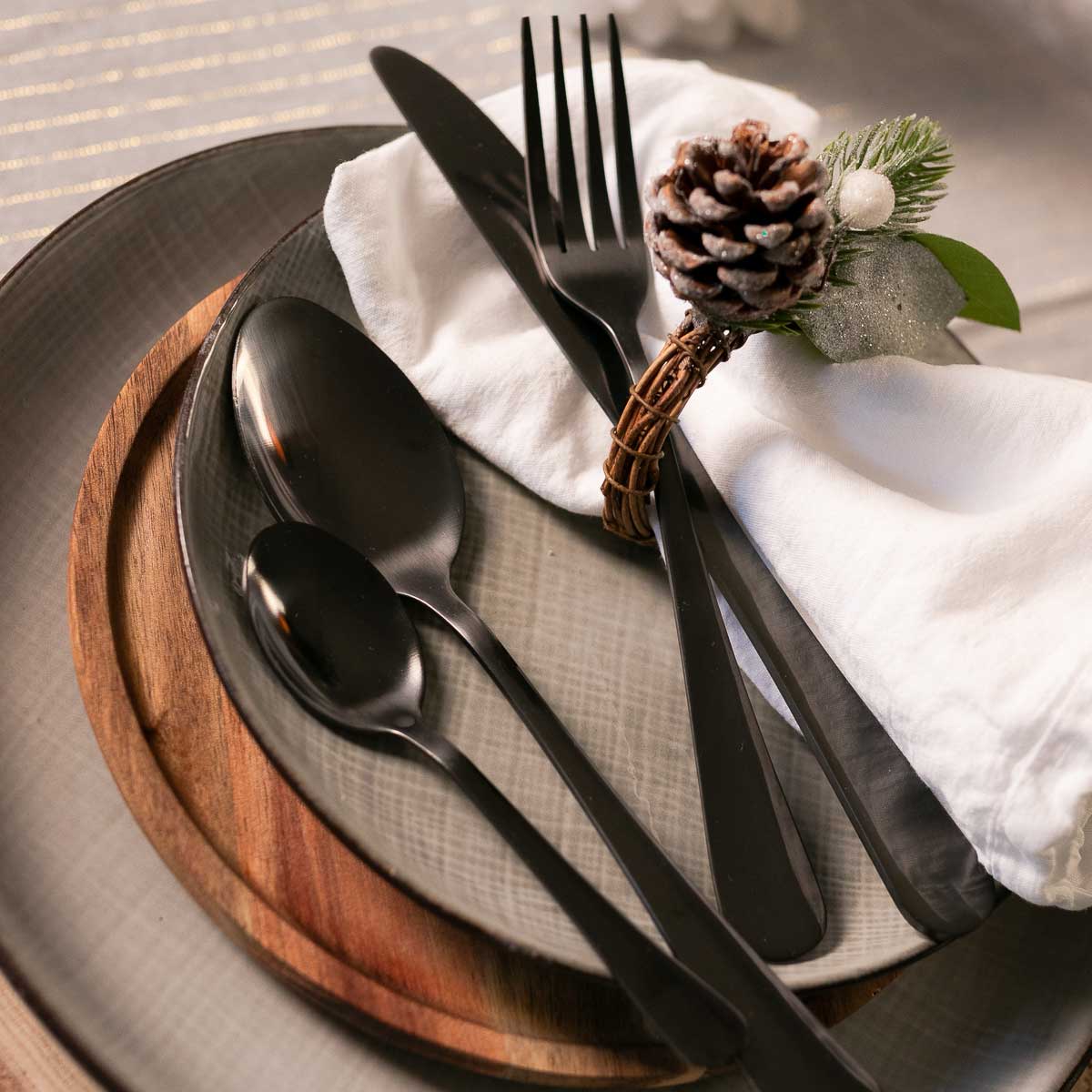 Faqueiro de 16 peças SHADOW em inox