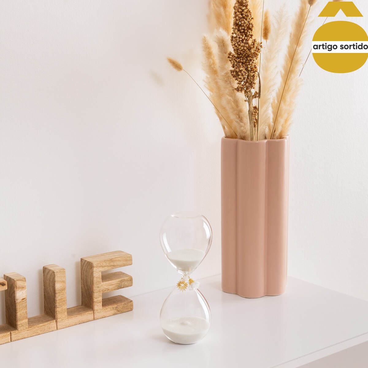 Ampulheta decorada em vidro