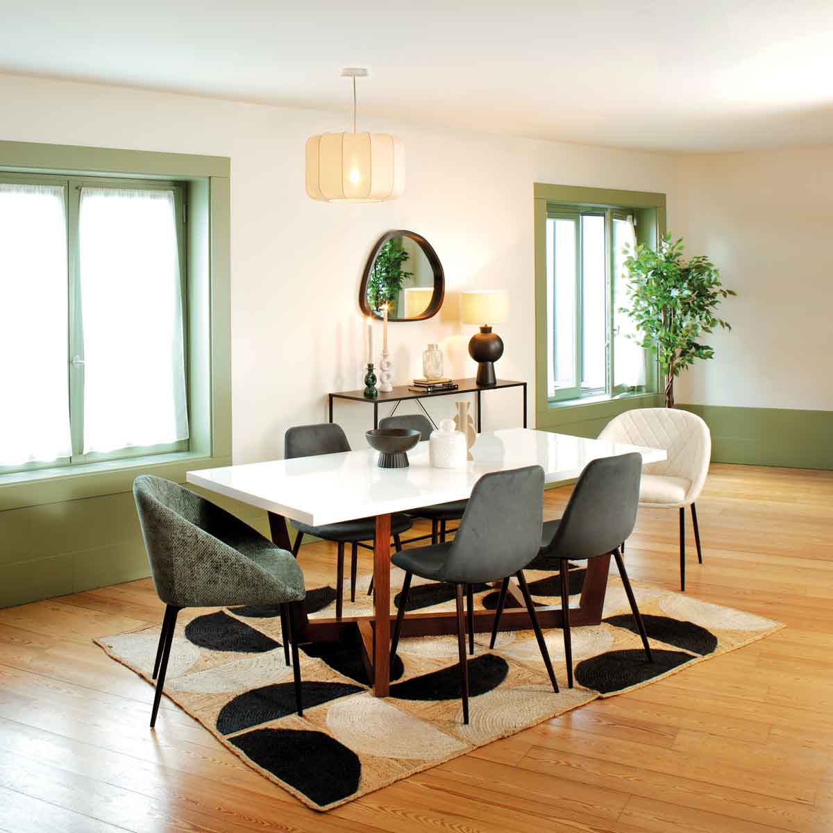 Cadeira ROKA em veludo verde celadon