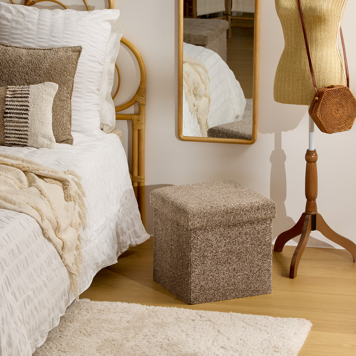 Pufe com arruma&ccedil;&atilde;o OXIA castanho 38x38cm