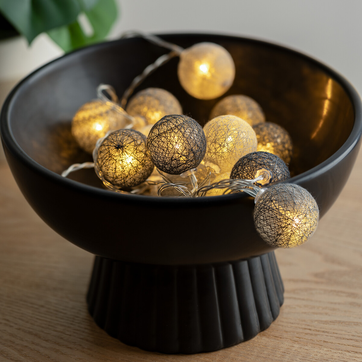 Conjunto de 16 bolas led tons cinza 3,5cm